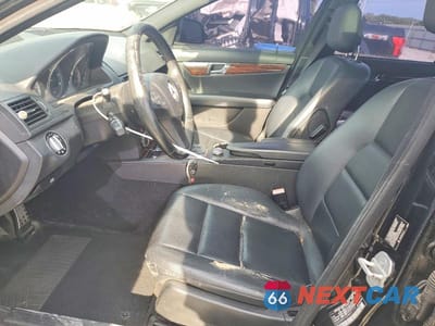 Zdjęcie 7 z 12 samochodu: 2009 MERCEDES-BENZ C 300 4MATIC VIN:WDDGF81X39R051773 - miniatura