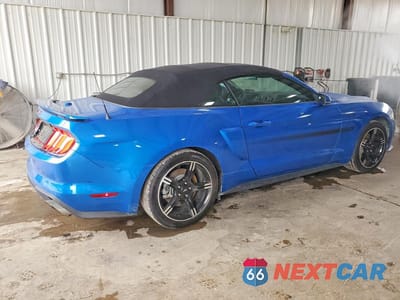 Trzecie zdjęcie samochodu z tyłu: 2020 FORD MUSTANG GT VIN:1FATP8FF3L5118009 - miniatura