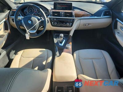 Zdjęcie 8 z 12 samochodu: 2017 BMW 330 XI VIN:WBA8D9G56HNU61017 - miniatura