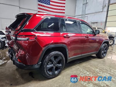 Trzecie zdjęcie samochodu z tyłu: 2025 JEEP GRAND CHEROKEE LIMITED VIN:1C4RJHBG2SC335288 - miniatura