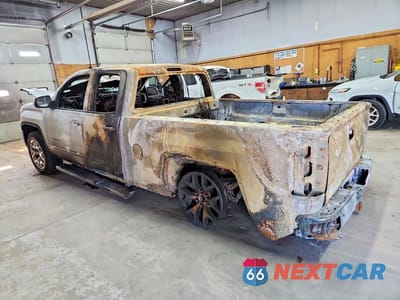 Drugie zdjęcie samochodu z przodu: 2018 GMC SIERRA K1500 SLT VIN:1GTV2NEC5JZ120440 - miniatura