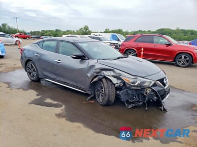 Czwarte zdjęcie samochodu z boku: 2018 NISSAN MAXIMA 3.5 SL VIN:1N4AA6AP3JC398536 - miniatura