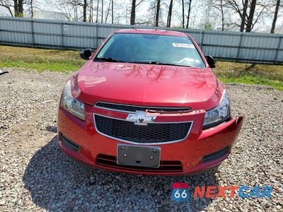 Piąte zdjęcie samochodu w środku: 2014 CHEVROLET CRUZE LT VIN:1G1PC5SB6E7462393 - miniatura