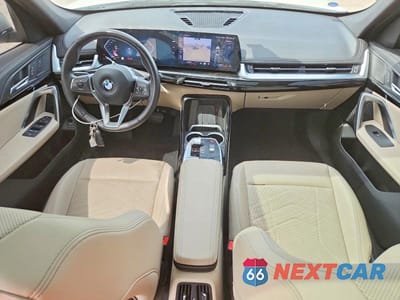 Zdjęcie 8 z 13 samochodu: 2024 BMW X1 XDRIVE28I VIN:WBX73EF0XR5Y84297 - miniatura