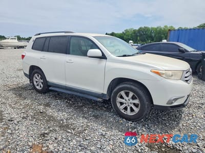 Czwarte zdjęcie samochodu z boku: 2011 TOYOTA HIGHLANDER BASE VIN:5TDZA3EH0BS009799 - miniatura