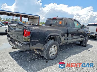 Trzecie zdjęcie samochodu z tyłu: 2017 TOYOTA TACOMA TRD SPORT VIN:5TFRZ5CN9HX025483 - miniatura