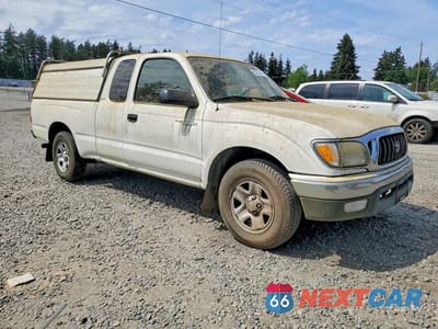 Czwarte zdjęcie samochodu z boku: 2004 TOYOTA TACOMA XTRACAB VIN:5TEVL52N44Z353110 - miniatura