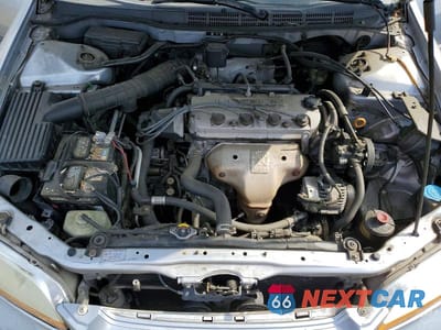 Zdjęcie 11 z 12 samochodu: 1998 HONDA ACCORD LX VIN:1HGCG5648WA077204 - miniatura