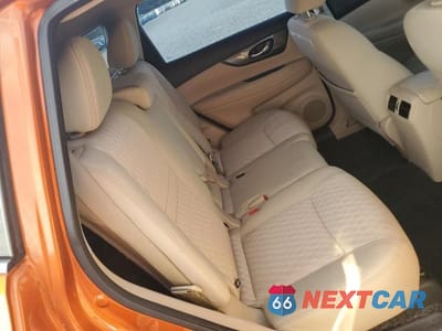 Zdjęcie 11 z 14 samochodu: 2017 NISSAN ROGUE S VIN:5N1AT2MT1HC832920 - miniatura