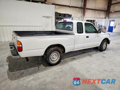 Trzecie zdjęcie samochodu z tyłu: 2004 TOYOTA TACOMA XTRACAB VIN:5TEVL52N64Z353108 - miniatura