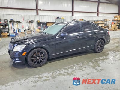 2011 MERCEDES-BENZ C 300 4MATIC WDDGF8BB8BR136326 - główne zdjęcie licytacji z USA - miniatura