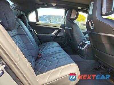 Zdjęcie 10 z 12 samochodu: 2024 BMW I7 XDRIVE60 VIN:WBY53EJ03RCS55650 - miniatura