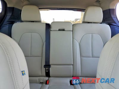 Zdjęcie 10 z 13 samochodu: 2024 VOLVO XC40 PLUS VIN:YV4L12UL7R2363047 - miniatura