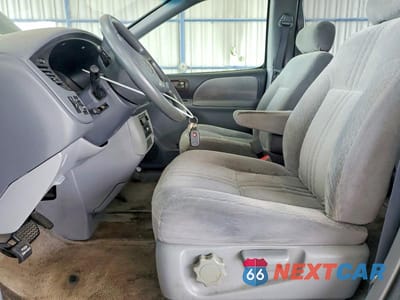 Zdjęcie 7 z 12 samochodu: 2003 TOYOTA SIENNA CE VIN:4T3ZF19C53U533180 - miniatura