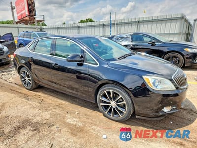 Czwarte zdjęcie samochodu z boku: 2017 BUICK VERANO SPORT TOURING VIN:1G4PR5SK4H4103941 - miniatura