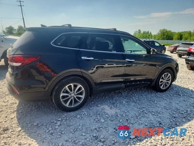 Trzecie zdjęcie samochodu z tyłu: 2017 HYUNDAI SANTA FE SE VIN:KM8SMDHF0HU221501 - miniatura
