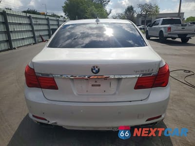 Zdjęcie 6 z 12 samochodu: 2012 BMW 740 LI VIN:WBAKB4C5XCC576017 - miniatura
