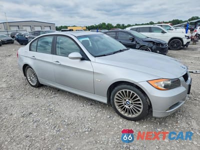 Czwarte zdjęcie samochodu z boku: 2006 BMW 325 I AUTOMATIC VIN:WBAVB17536NK36626 - miniatura