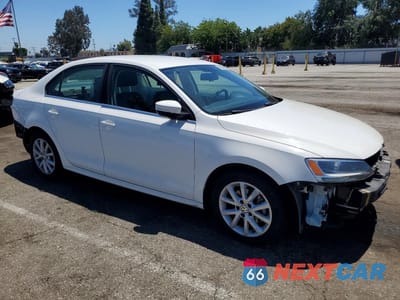 Czwarte zdjęcie samochodu z boku: 2013 VOLKSWAGEN JETTA SE VIN:3VWDP7AJ3DM409235 - miniatura