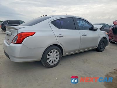 Trzecie zdjęcie samochodu z tyłu: 2018 NISSAN VERSA SV VIN:3N1CN7AP7JK397514 - miniatura
