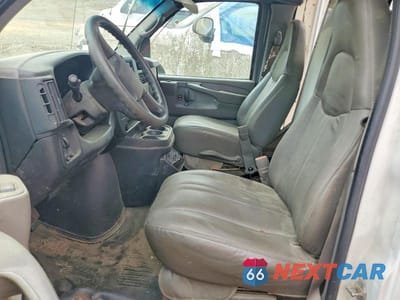 Zdjęcie 7 z 12 samochodu: 2004 CHEVROLET EXPRESS G3500 VIN:1GBJG31U041224215 - miniatura