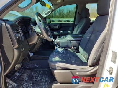 Zdjęcie 7 z 12 samochodu: 2019 CHEVROLET SILVERADO C1500 VIN:1GCRWAEF9KZ262039 - miniatura
