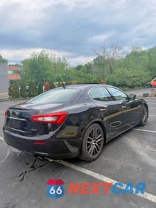 Trzecie zdjęcie samochodu z tyłu: 2015 MASERATI GHIBLI S VIN:ZAM57RTA0F1132975 - miniatura