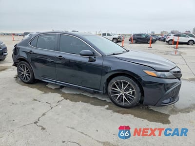 Czwarte zdjęcie samochodu z boku: 2024 TOYOTA CAMRY SE VIN:4T1G11AK0RU877803 - miniatura