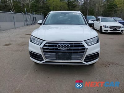Piąte zdjęcie samochodu w środku: 2019 AUDI Q5 PREMIUM PLUS VIN:WA1BNAFY0K2068197 - miniatura
