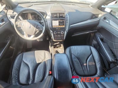 Zdjęcie 8 z 13 samochodu: 2017 LINCOLN MKC SELECT VIN:5LMCJ2C92HUL04895 - miniatura