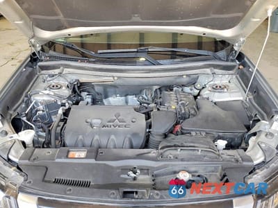 Zdjęcie 12 z 13 samochodu: 2019 MITSUBISHI OUTLANDER SE VIN:JA4AZ3A32KZ003995 - miniatura