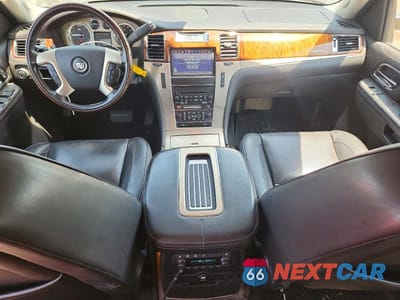 Zdjęcie 8 z 13 samochodu: 2014 CADILLAC ESCALADE ESV PLATINUM VIN:1GYS4KEF0ER145316 - miniatura