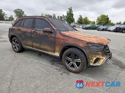 Czwarte zdjęcie samochodu z boku: 2022 MERCEDES-BENZ GLC 300 VIN:W1N0G8DB3NV328408 - miniatura