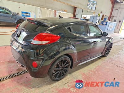 Trzecie zdjęcie samochodu z tyłu: 2015 HYUNDAI VELOSTER TURBO VIN:KMHTC6AE3FU229612 - miniatura