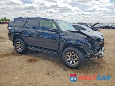 Czwarte zdjęcie samochodu z boku: 2021 TOYOTA 4RUNNER TRD OFF-ROAD PREMIUM VIN:JTERU5JR0M5874889 - miniatura