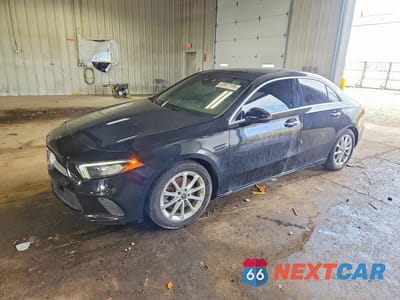 2019 MERCEDES-BENZ A 220 4MATIC WDD3G4FB2KW001732 - główne zdjęcie licytacji z USA - miniatura