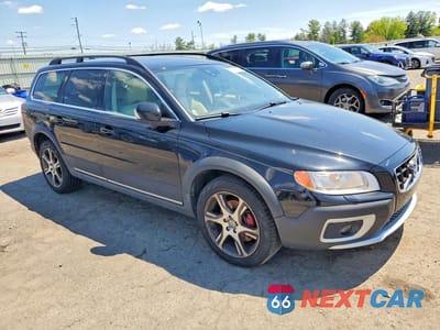 Czwarte zdjęcie samochodu z boku: 2012 VOLVO XC70 T6 VIN:YV4902BZ7C1144154 - miniatura