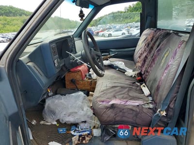 Zdjęcie 7 z 12 samochodu: 1990 GMC SIERRA K1500 VIN:1GTDK14K6LE548086 - miniatura