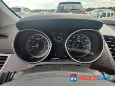 Zdjęcie 9 z 12 samochodu: 2015 HYUNDAI ELANTRA SE VIN:KMHDH4AEXFU419854 - miniatura