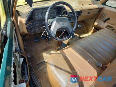 Zdjęcie 8 z 12 samochodu: 1990 FORD F350 VIN:1FDKF38G8LNA64882 - miniatura