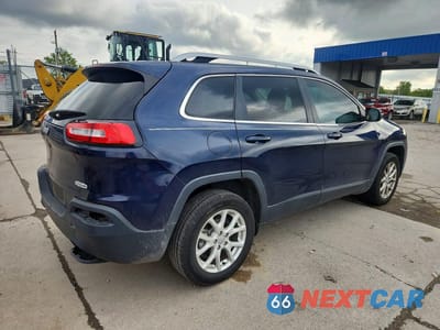 Trzecie zdjęcie samochodu z tyłu: 2015 JEEP CHEROKEE LATITUDE VIN:1C4PJLCB7FW677417 - miniatura