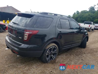 Trzecie zdjęcie samochodu z tyłu: 2015 FORD EXPLORER SPORT VIN:1FM5K8GT5FGC45645 - miniatura