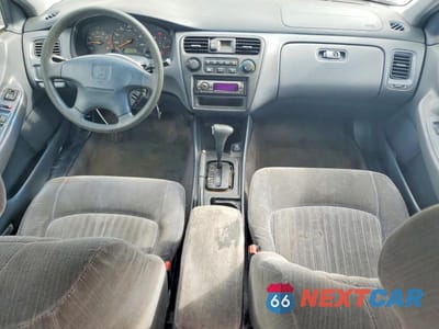 Zdjęcie 8 z 12 samochodu: 1998 HONDA ACCORD LX VIN:1HGCG564XWA075695 - miniatura