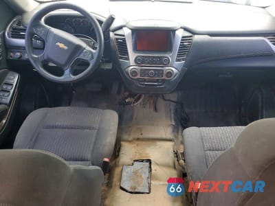 Zdjęcie 8 z 13 samochodu: 2019 CHEVROLET TAHOE SPECIAL VIN:1GNSKFEC5KR125378 - miniatura