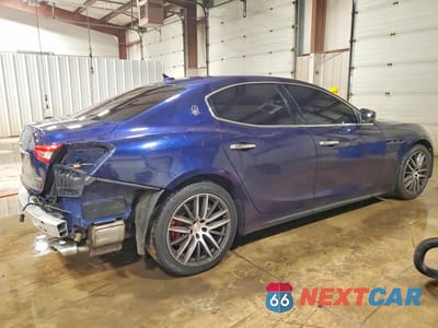 Trzecie zdjęcie samochodu z tyłu: 2018 MASERATI GHIBLI S VIN:ZAM57YTA8J1278656 - miniatura