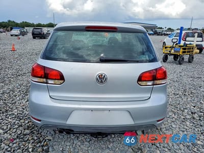 Zdjęcie 6 z 13 samochodu: 2011 VOLKSWAGEN GOLF VIN:WVWAA7AJ7BW018710 - miniatura