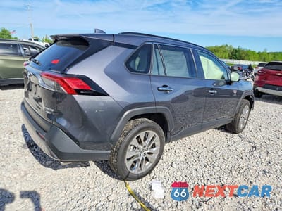 Trzecie zdjęcie samochodu z tyłu: 2021 TOYOTA RAV4 LIMITED VIN:JTMN1RFV8MD077482 - miniatura