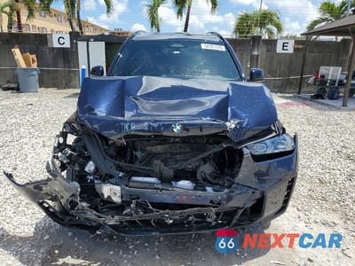Piąte zdjęcie samochodu w środku: 2025 BMW X5 XDRIVE40I VIN:5UX23EU05S9X88827 - miniatura