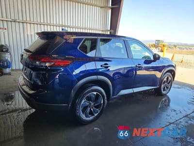 Trzecie zdjęcie samochodu z tyłu: 2025 NISSAN ROGUE SV VIN:5N1BT3BA9SC821960 - miniatura