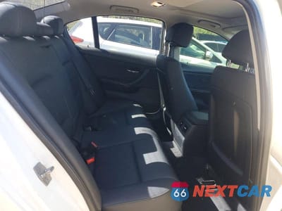 Zdjęcie 10 z 12 samochodu: 2011 BMW 328 XI VIN:WBAPK7G51BNN86133 - miniatura